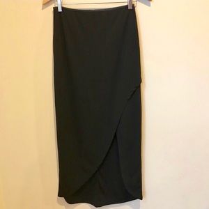 💸 5 for $25 💸 Noir black maxi skirt